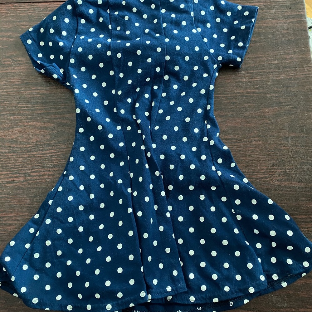 Adorable sailor dress. A line with a red bow tie. - Picture 4 of 4